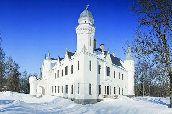 Alatskivi Castle in Winter